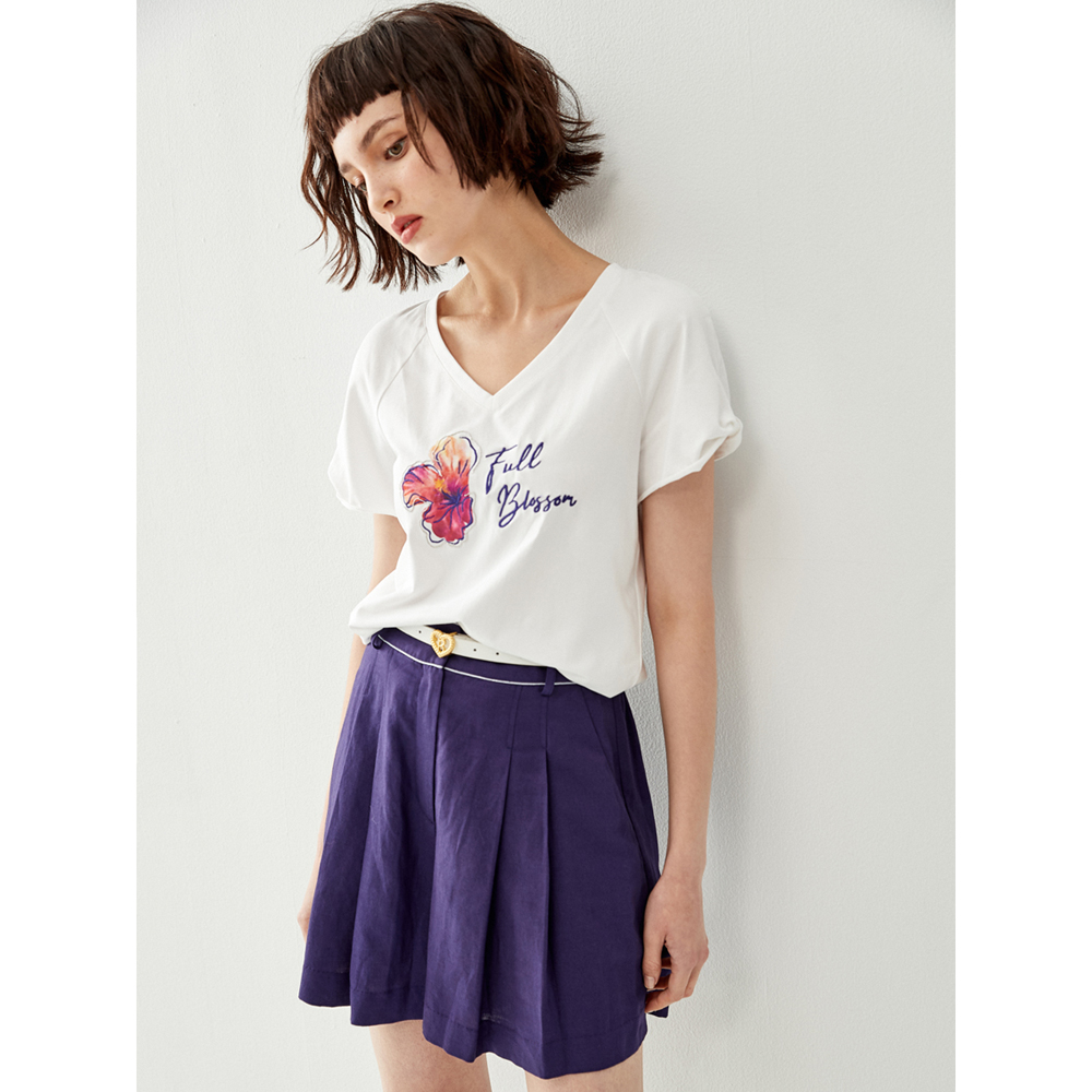 iROO Women Fashion V-Neck Basic Tee With Front Graphic Print